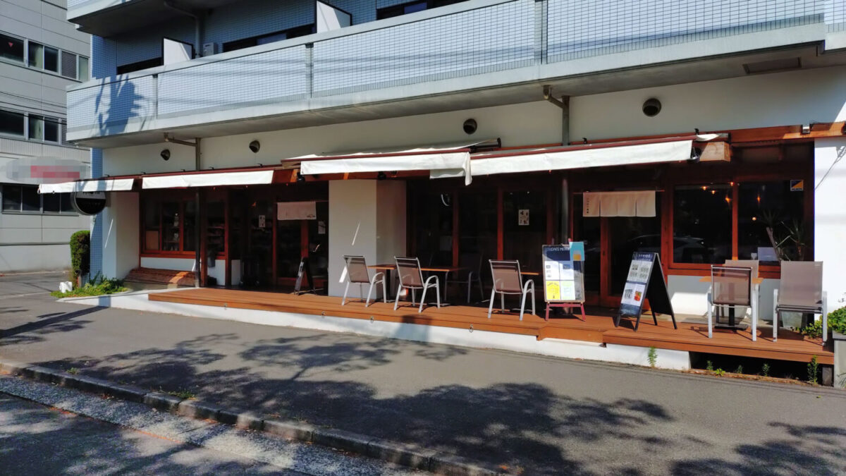 「yotte-ne・シマカラ食堂」の外観