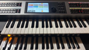 エレクトーンの鍵盤（上の2段）