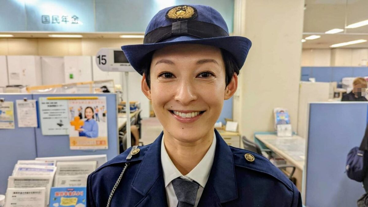 テレビドラマで警察官役を演じた延原舞さん