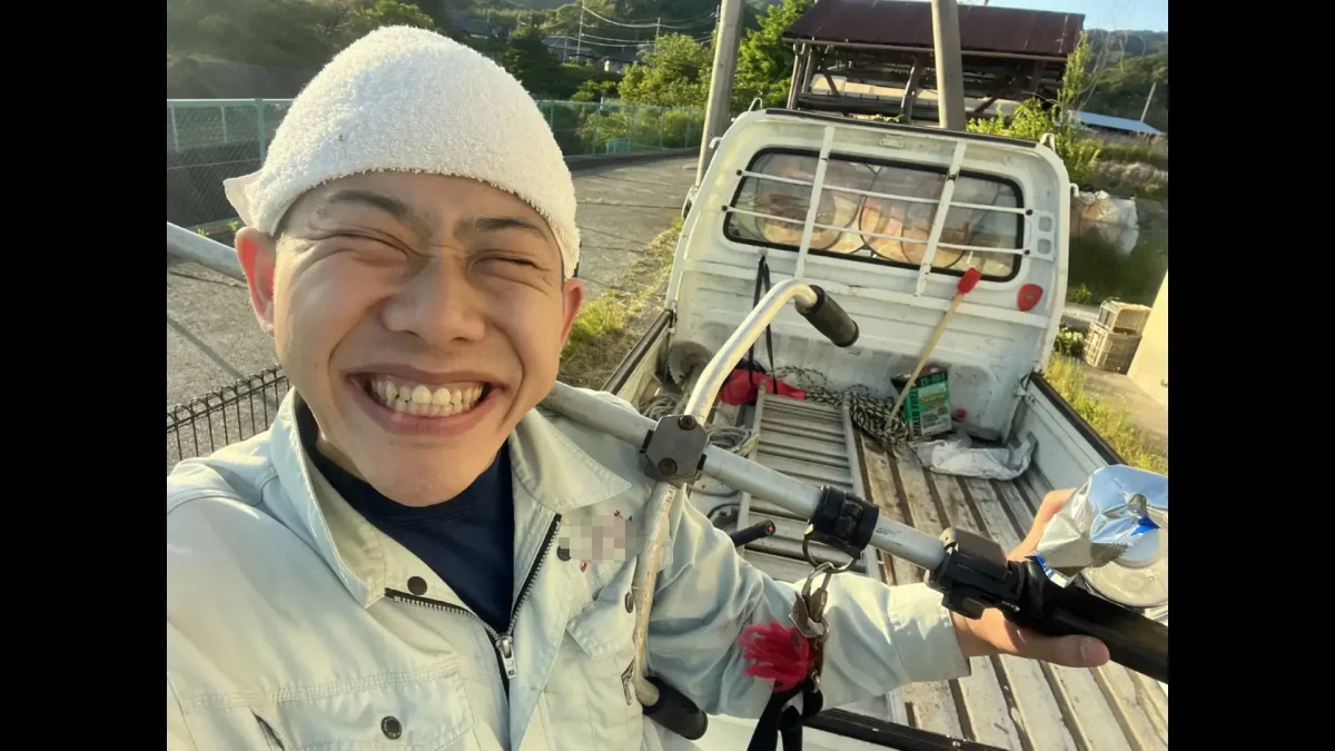 「てんてらてーんあきら」さんの実家は農家だ。芸人になった後も実家を手伝うことがあった。（写真提供：てんてらてーんあきらさん）