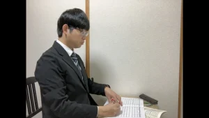 譜面制作を行う小野江良太さん